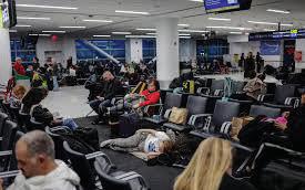 US airlines cancel over 1,000 flights