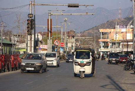 Internet restored as Kashmir restrictions ease after unrest