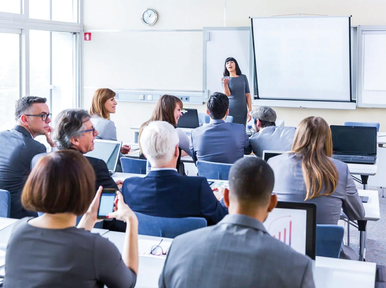 HOW TO CHOOSE THE RIGHT MBA PROGRAMME?