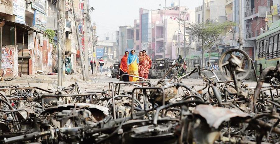 'Sympathisers': Court frees 11 men in Delhi riots murder case