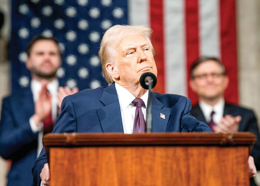 Global Stock Markets Tumble Amid Escalating US-China Tariff Tensions