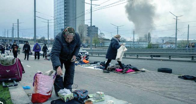 Russian Missile Strike Kills One, Injures Three in Kyiv