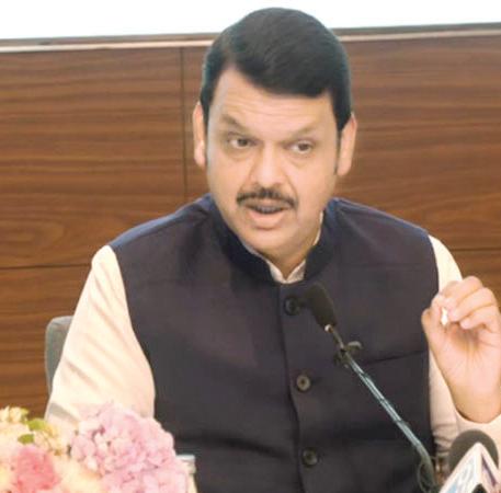 Fadnavis Favours Merger of Konkan-Indian Railways