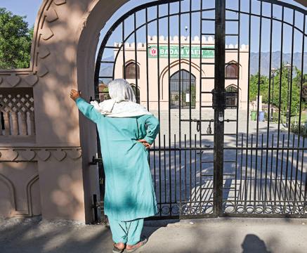 Nearly 50 Tourist Spots Shut in Kashmir