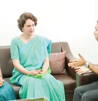 Priyanka Visits New Passport Seva Kendra in Her Constituency