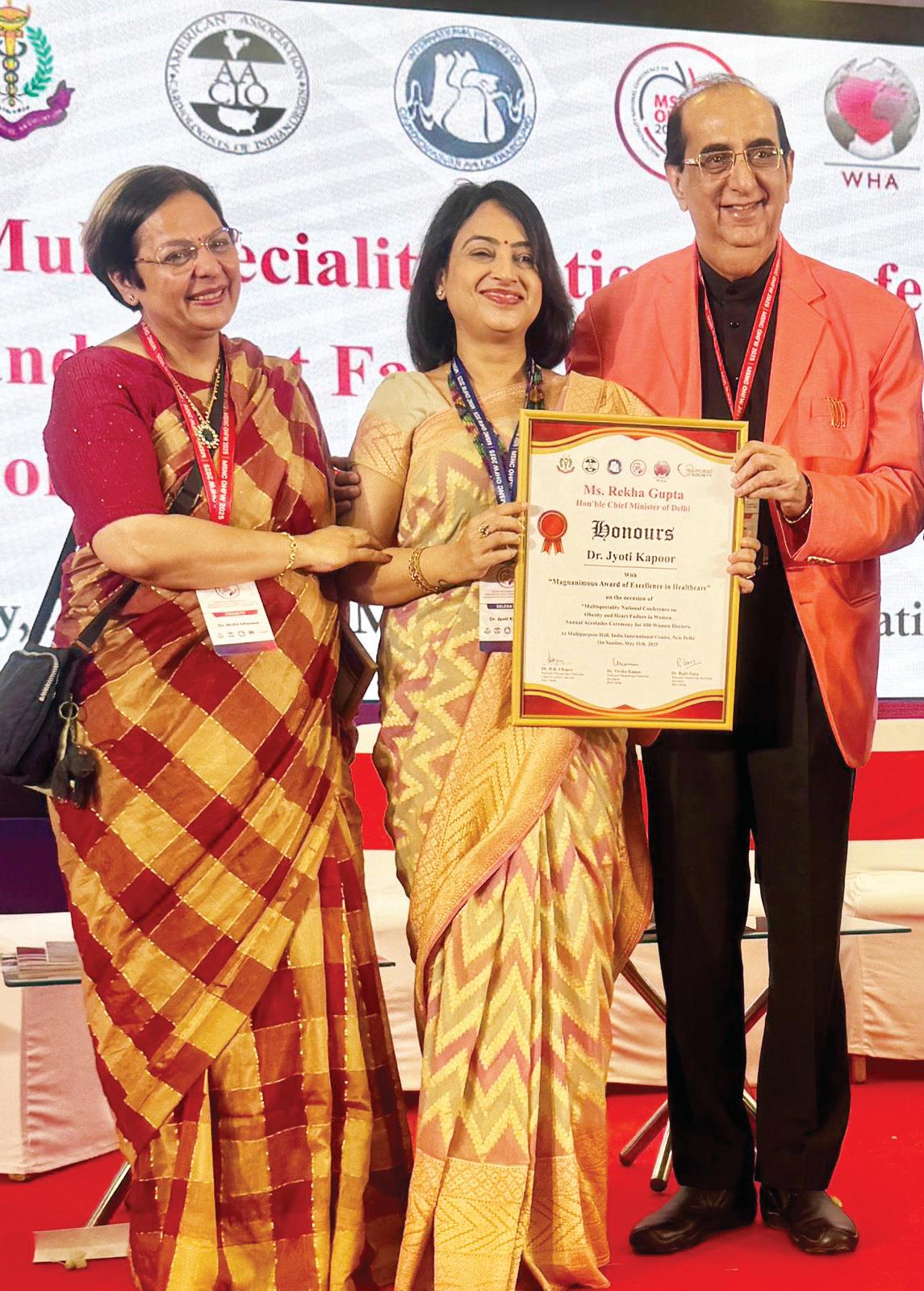 Senior Psychiatrist Dr. Jyoti Kapoor Felicitated at Annual Accolades Ceremony Honouring 400 Women Doctors