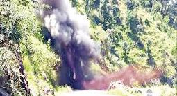 Indian Army's bomb disposal squad destroys live Pakistani shell in Poonch
