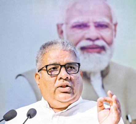 Union Minister Announces Launch of Nationwide Campaign Against Plastic Pollution