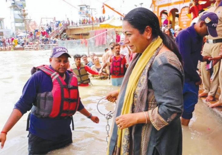 I have to work continuously to clean Yamuna River: Delhi CM