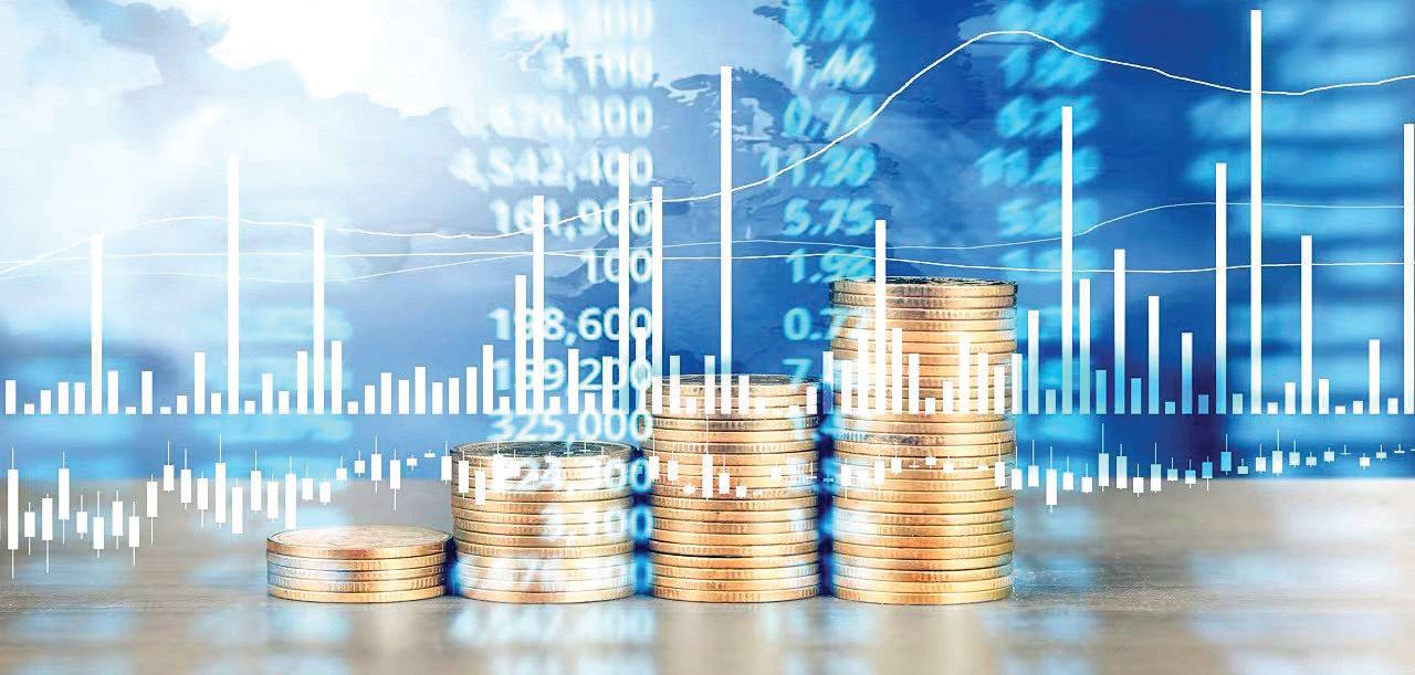 Public Sector Banks Outshine Private Lenders in Q4 FY25 Profit