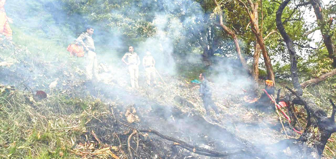 Seven Kedarnath Pilgrims Die as Chopper Crashes Near Shrine