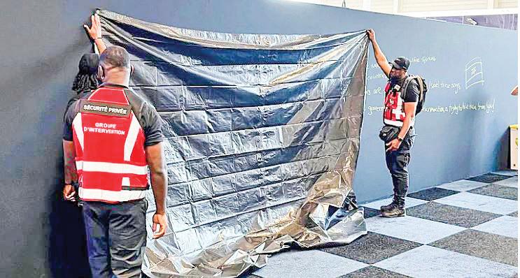 Israel Condemns Black Partition Walls Around Its Pavilions at Paris Air Show