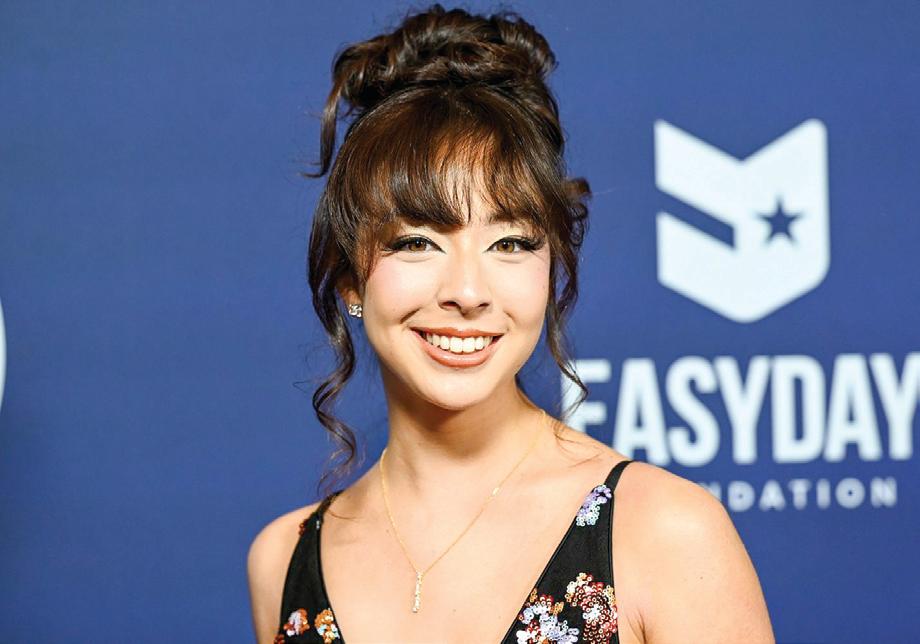 Actress Aubrey Anderson-Emmons of 'Modern Family' fame comes out as bisexual