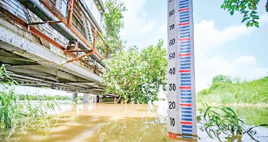Yamuna above danger mark in Delhi, officials on alert
