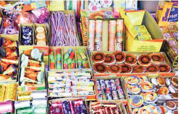 SC gives conditional nod to green crackers, asks Centre to devise mechanism