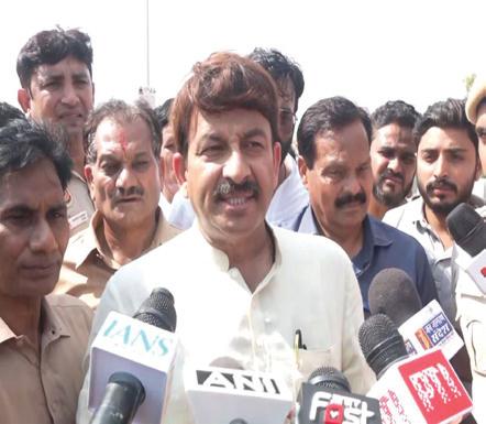 Tiwari attacks AAP, Congress, calls them ‘dangerous drug’ for public