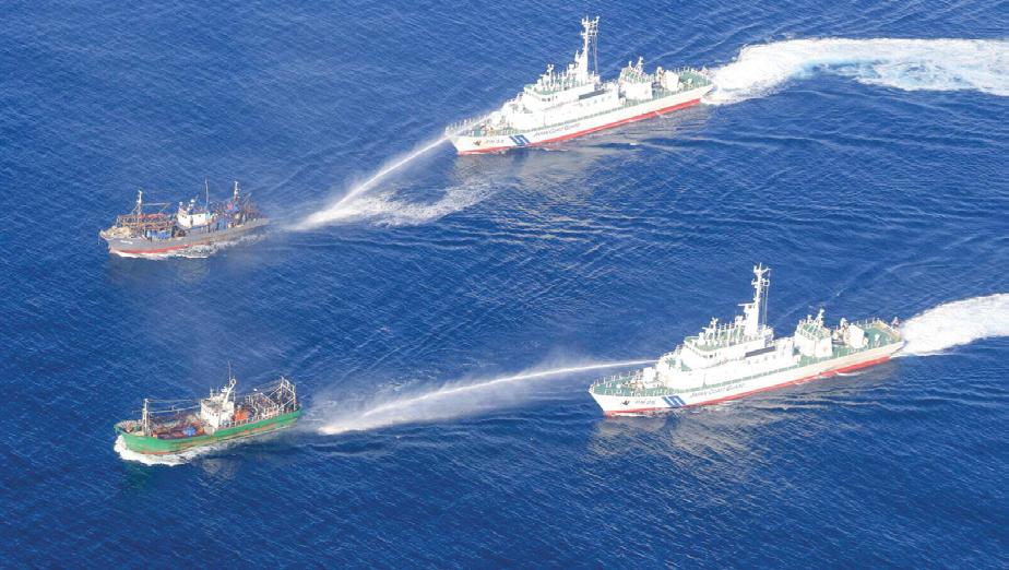 Eight Chinese nationals caught trying to illegally enter South Korea by boat