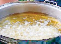 Husband in ICU after wife pours boiling oil on him while he was asleep