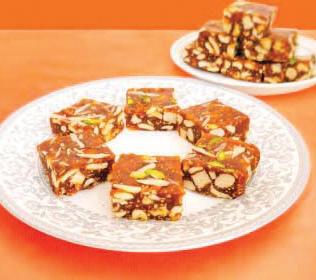 CELEBRATE SWEETLY: HEALTHY FESTIVE DESSERTS TO TRY THIS SEASON