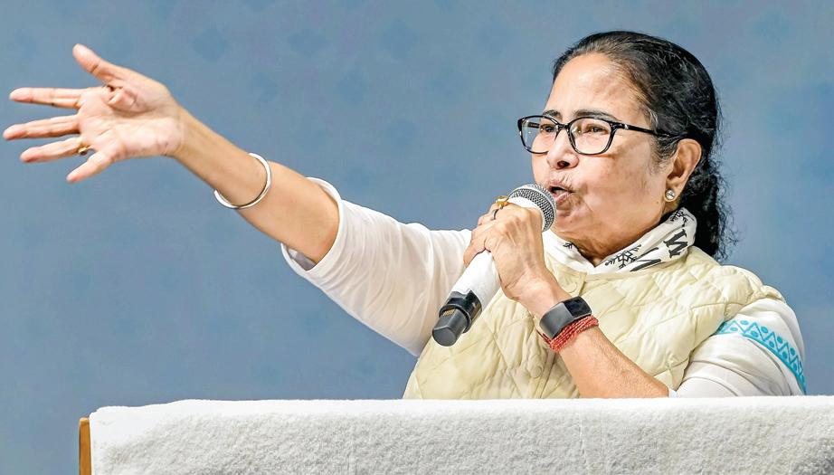 EC officials threatening Bengal govt officers, will not tolerate this: Mamata