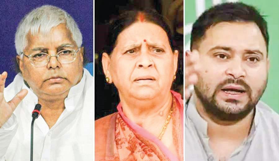 IRCTC CASE: DELHI COURT FRAMES CHARGES AGAINST LALU, RABRI & TEJASHWI