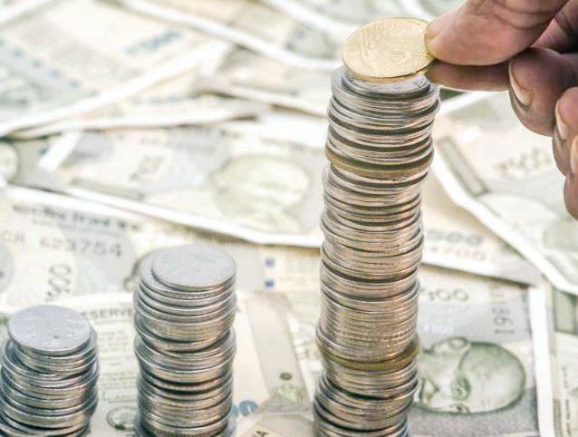 Rupee recovers 75 paise from all-time low to close at 88.06 against US dollar