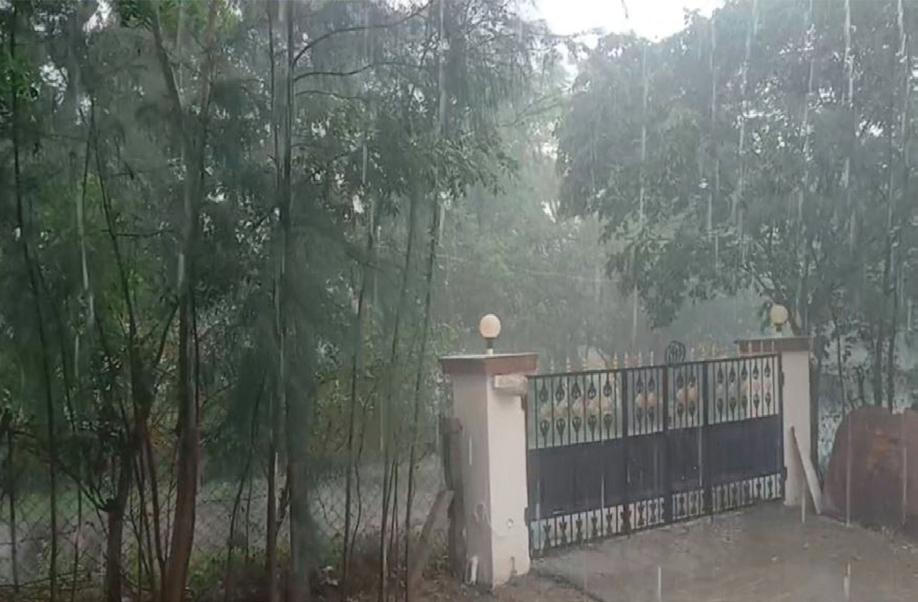 Public barred access to Coimbatore’ s ‘Courtallam waterfall’ due to flooding