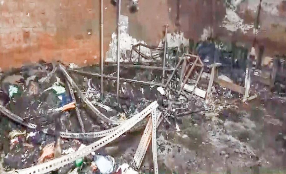 Fire breaks out in Khanpur Extension factory, officials suspect short circuit