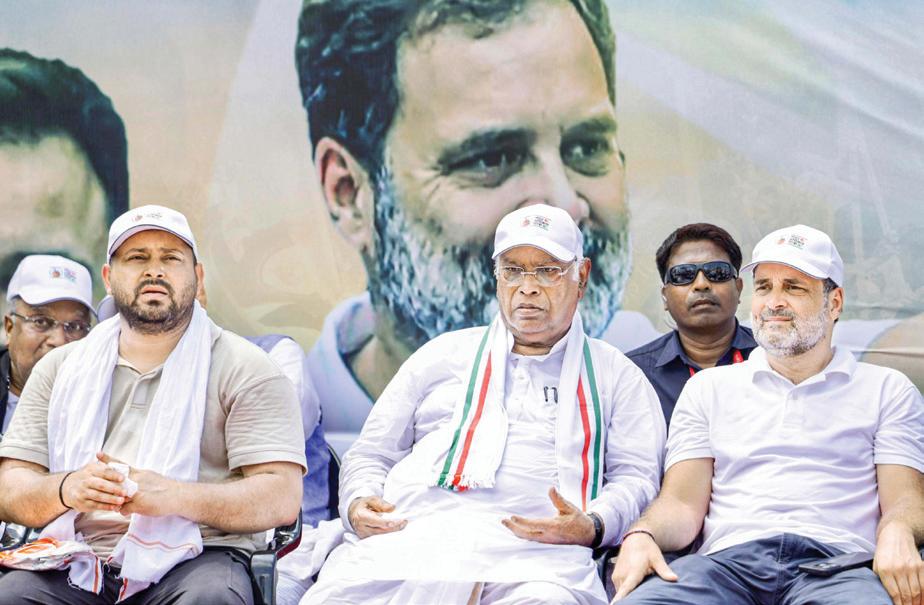 RAHUL-TEJASHWI UNITE TO TAKE ON NDA IN BIHAR POLLS