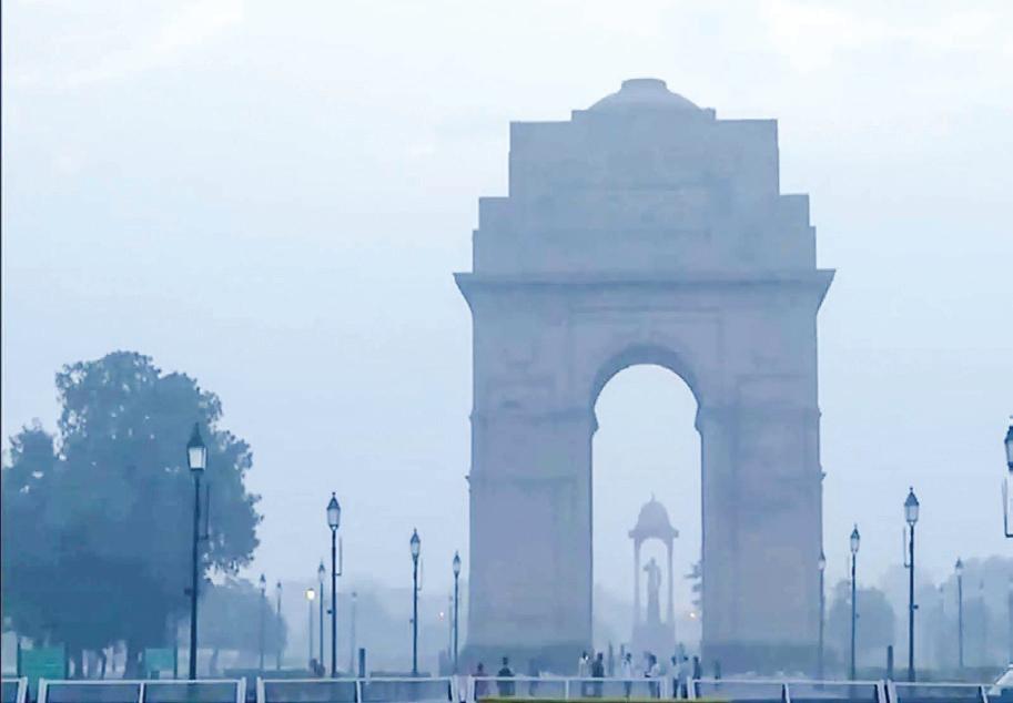 Delhi air remains 'very poor' in prominent places