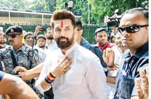 Congress claps when Biharis are insulted in other states, alleges Chirag Paswan