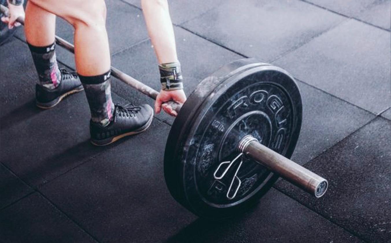 MUSCLE VS. MIND: HOW STRENGTH TRAINING BOOSTS CONFIDENCE