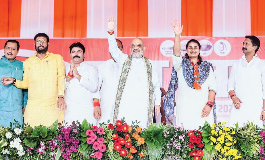 Amit Shah holds roadshow in Purnea ahead of phase 2 polling in Bihar