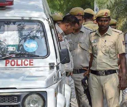 Househelp, jeweller held for Ashok Vihar gold theft