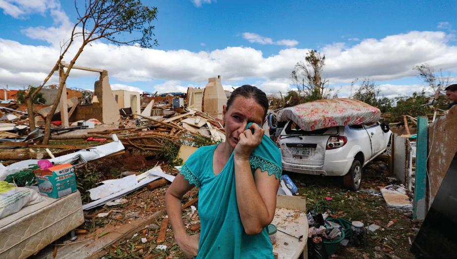 Brazil: Six killed, 750 injured as powerful tornado devastates Parana