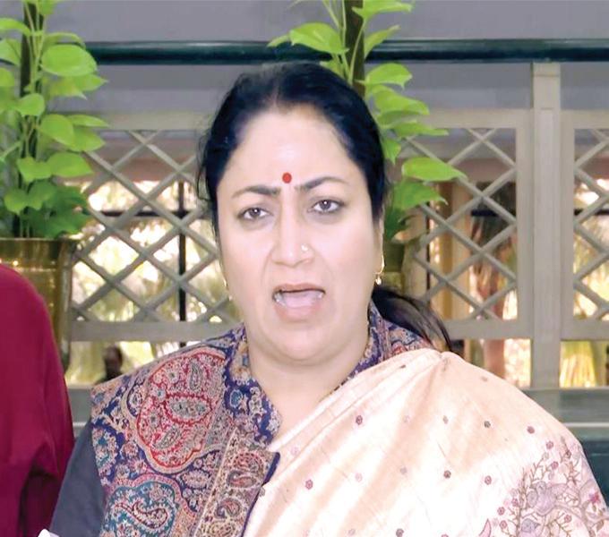 CM Rekha announces Rs 10 lakh aid, condemns deadly Red Fort blast