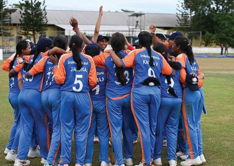 Deepika & Anekha trample Pakistan; undefeated run increases