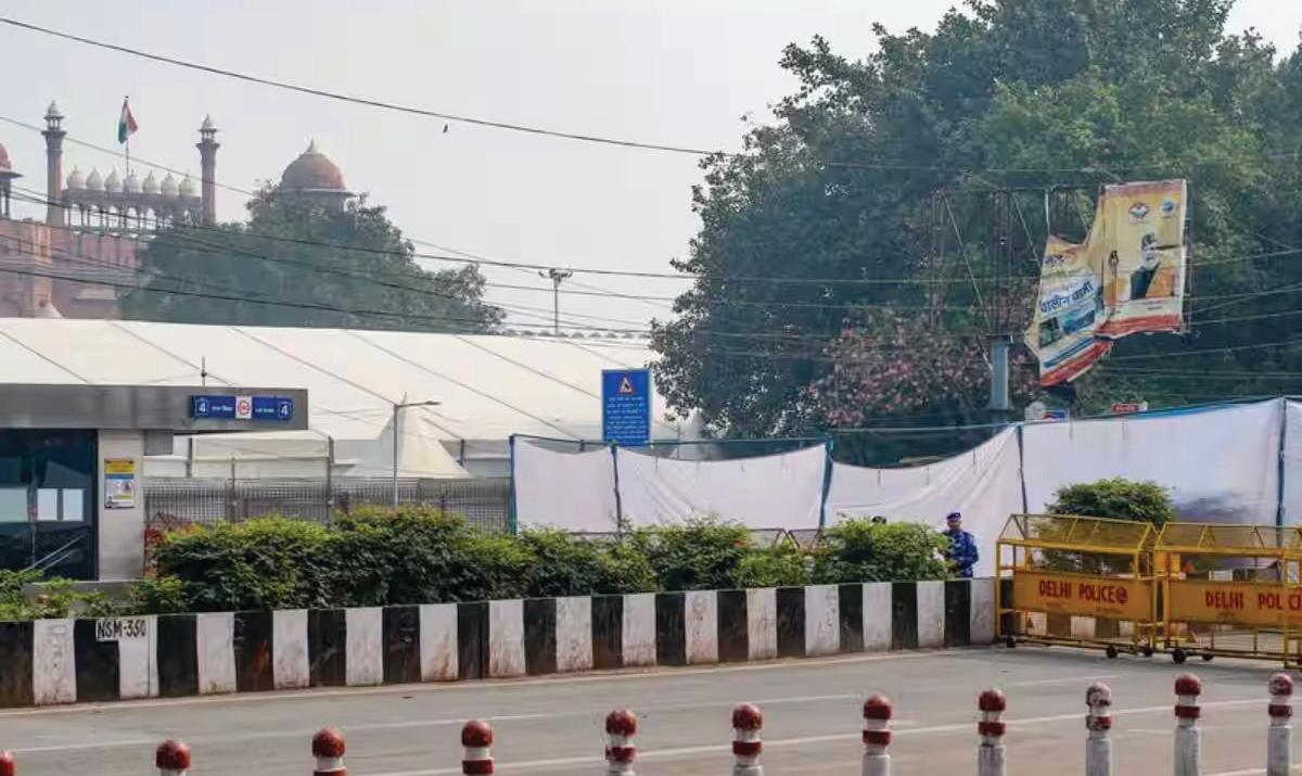 All gates of Lal Quila Metro Station reopen five days after Delhi blast