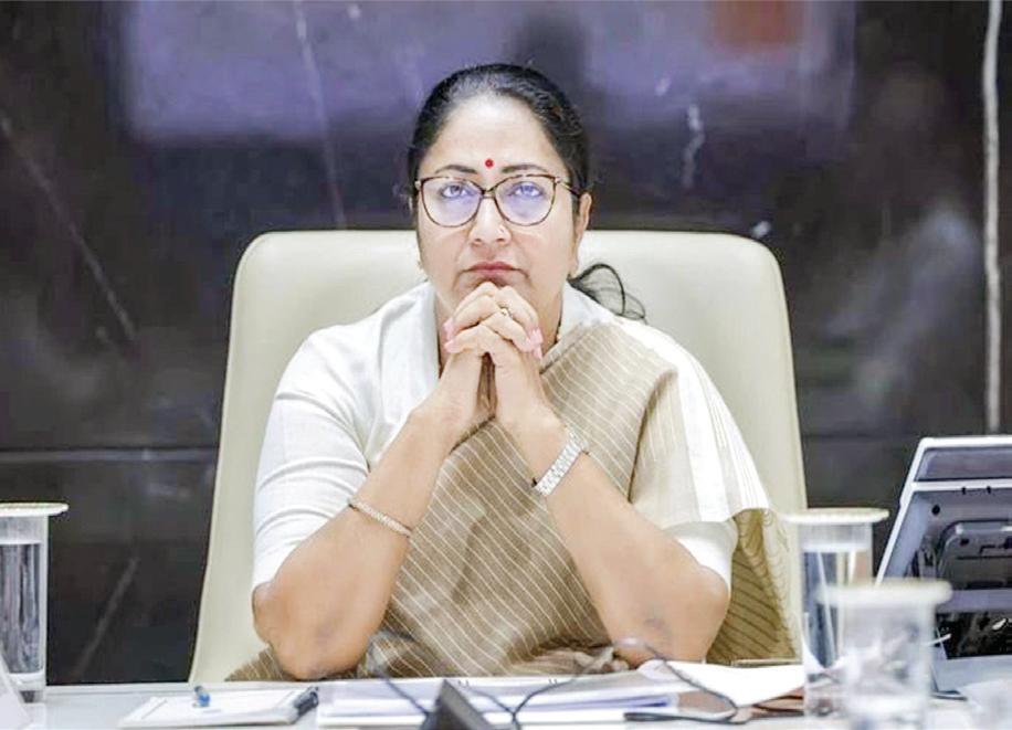 CM REKHA CONVENES HIGH-LEVEL MEETING ON REDEVELOPMENT OF OLD DELHI