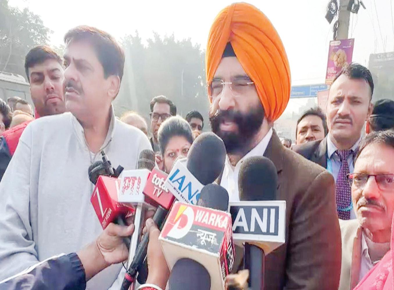Delhi govt waging war on pollution, people must join our effort: Manjinder Sirsa