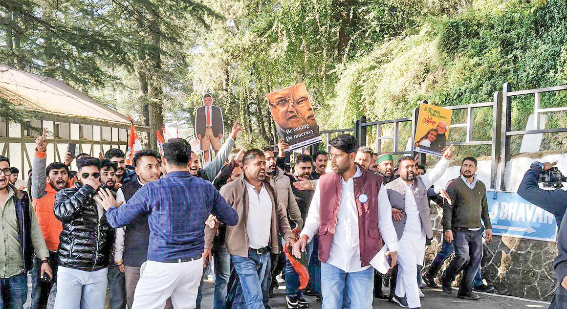 Youth Congress stages ‘Raj Bhawan Gherao’ in Shimla, alleges nationwide ‘vote theft’