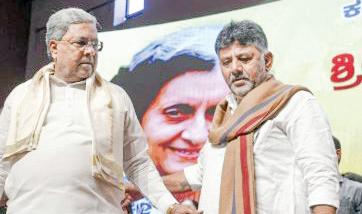 Sidda hints at staying as CM, ‘will present next year’s budget’