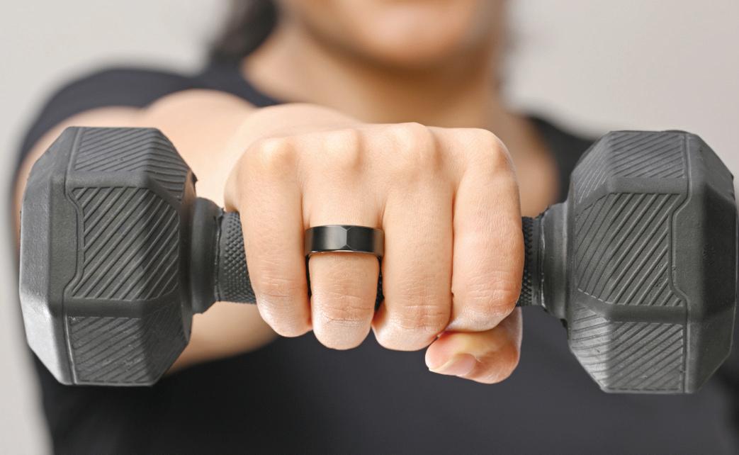The tiny smart ring everyone's suddenly wearing