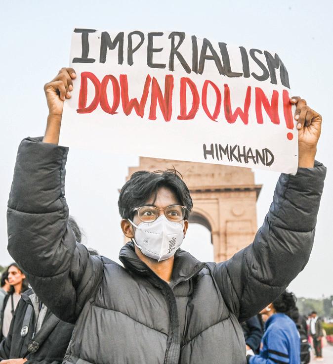 22 held after pepper spray used on police at India Gate protest