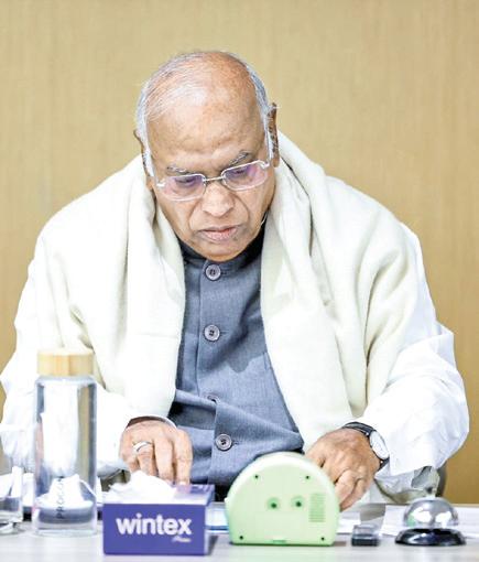 Kharge downplays tussle over CM post in K’taka