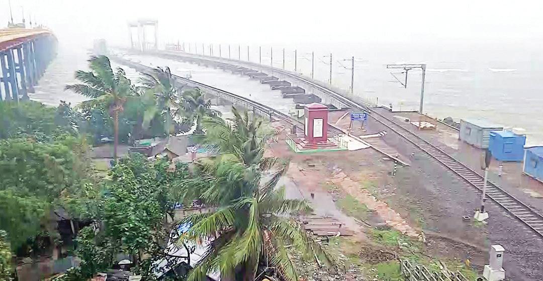 Cyclone ‘Ditwah’ hits Tamil Nadu’s Pamban with strong winds, heavy rain