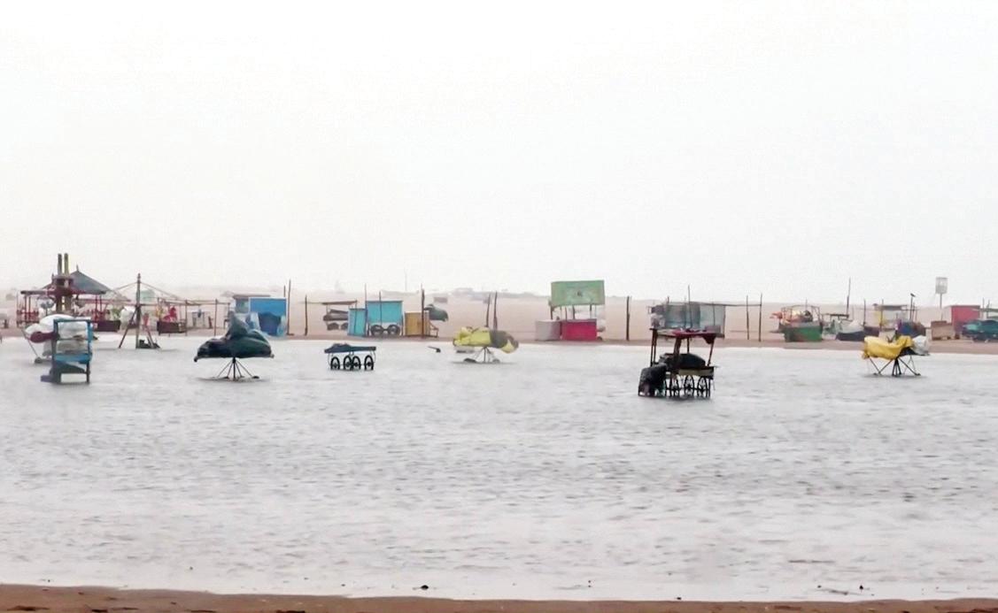 AP seeks urgent Central aid after Rs 6,352 cr cyclone hit