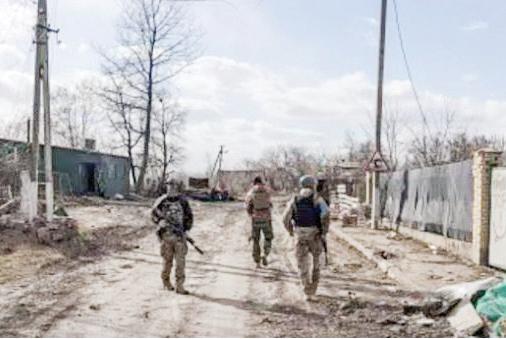 'Russia will keep fighting if Ukraine refuses to settle the conflict', says Kremlin