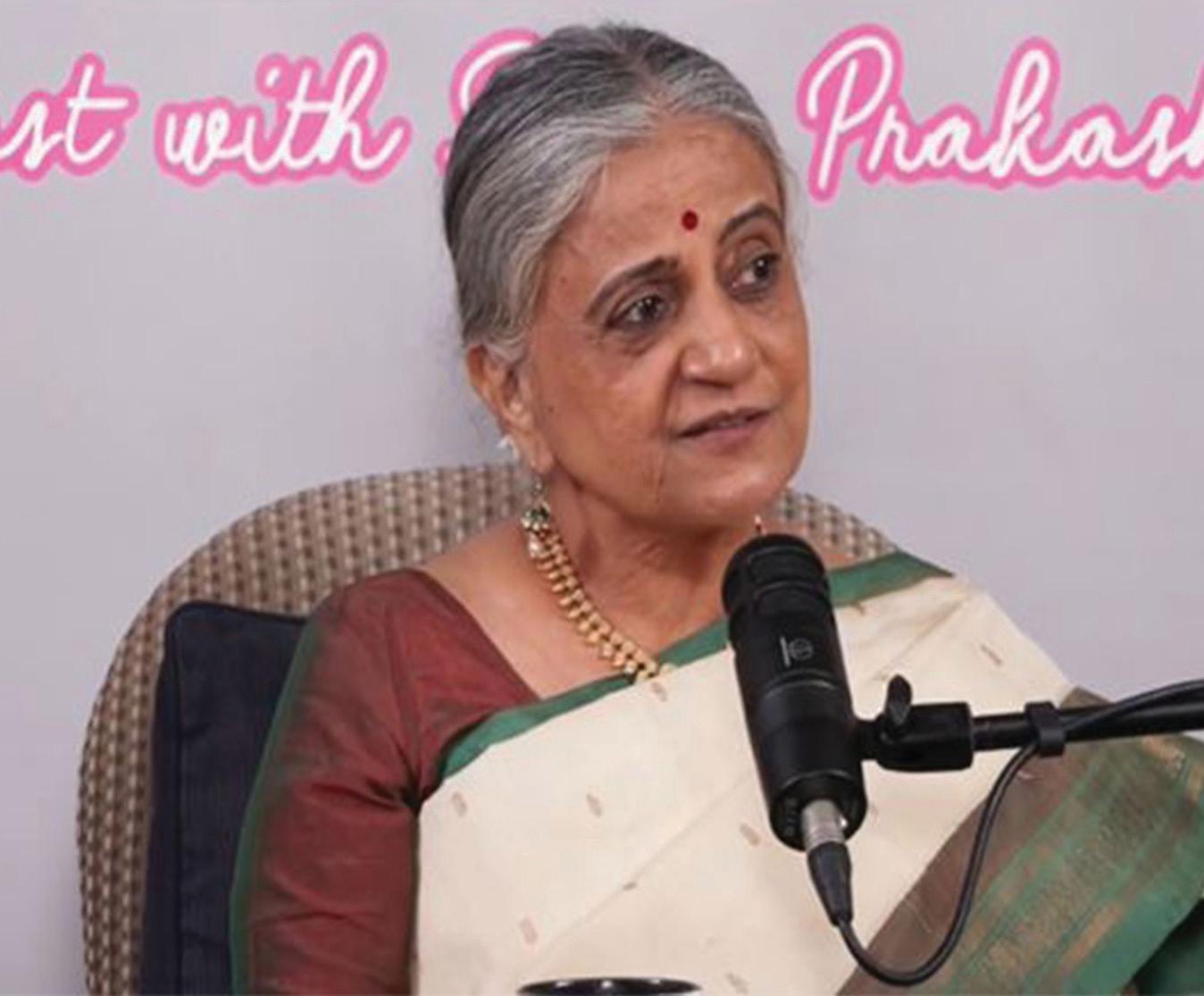 Veteran critic revisits Dharmendra-Hema era of strict privacy