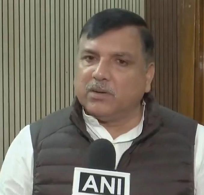 Sanjay Singh links Luthra escape to BJP support